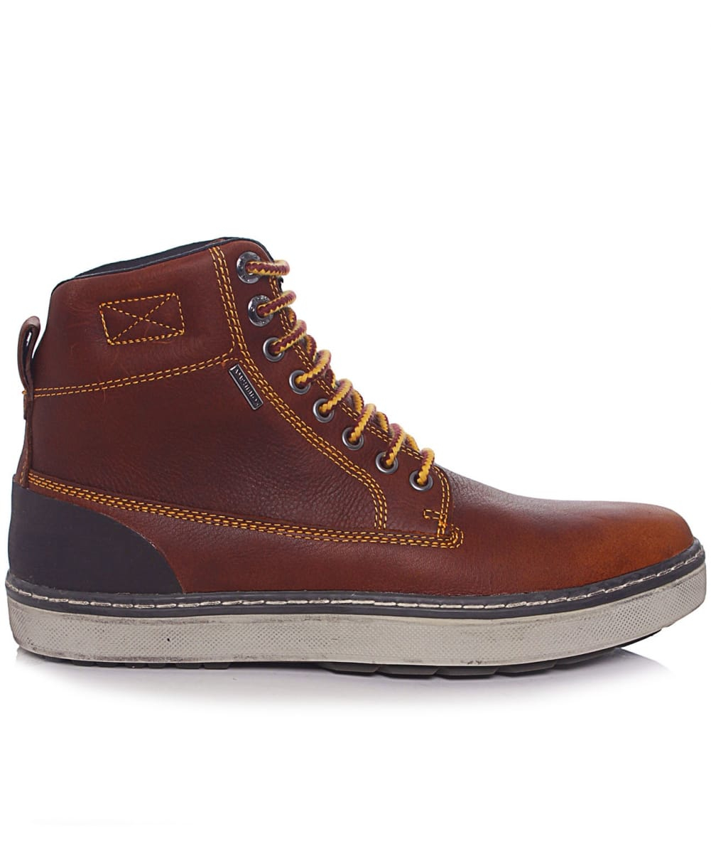 lacing boots for wide feet